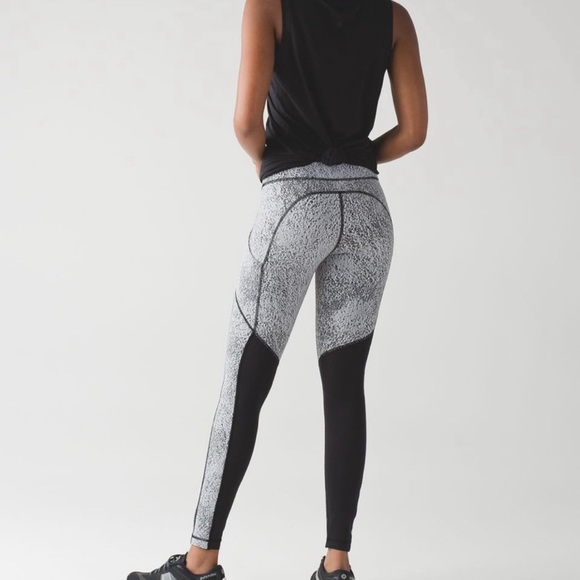 Lululemon speed tights v style - Picture 2 of 9